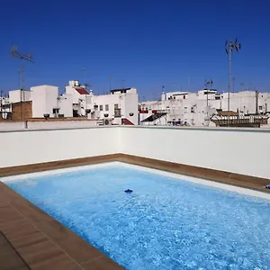 Luxury In Center Apartment