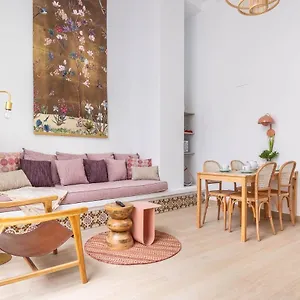 Pop Art Historia De Conde Negro Con Patio Privado Apartment